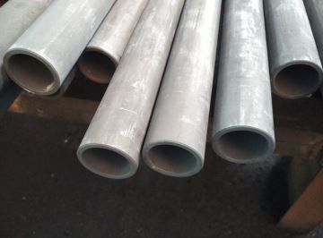 Harga yang bagus Bentuk Bulat GCr15 100Cr6 Tabung Baja Seamless Kekasaran Halus on line