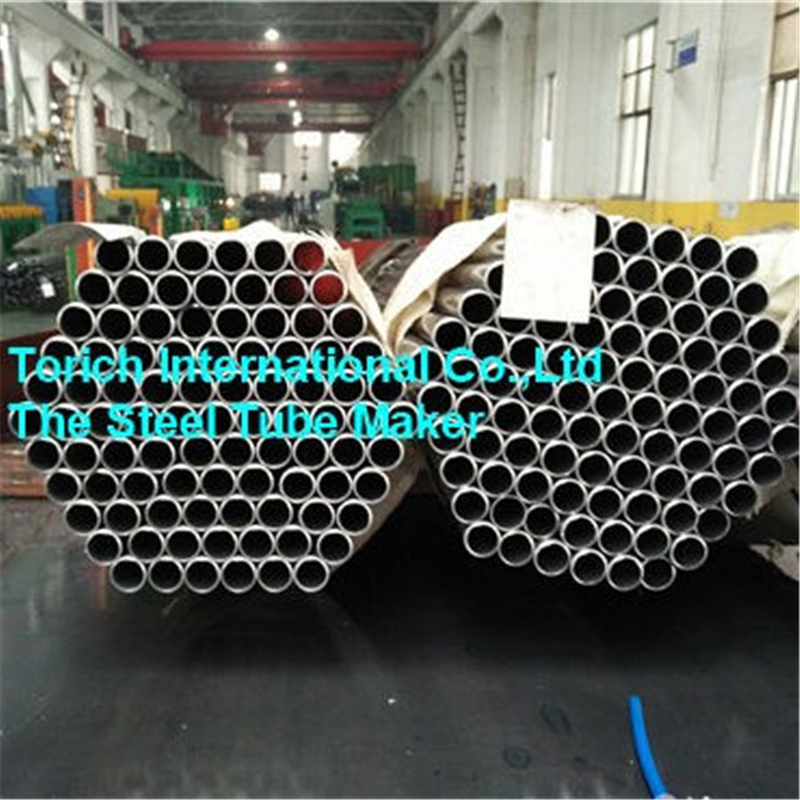 SA179 ST35.8 Non Alloy Tabung Baja Ringan Seamless Boiler Chemical Thick Wall Pipe