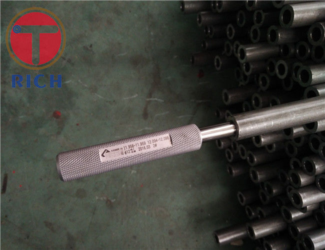 Carbon Seamless Precision Steel Tube Bright Annealing Surface Untuk Motor Shock Absorber