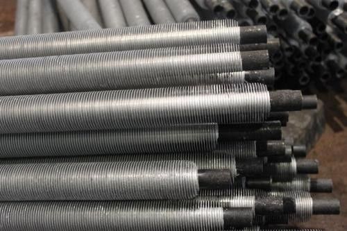Harga yang bagus Tabung Bersirip Aluminium Spiral Berbentuk L Untuk Penukar Panas Pendingin Udara on line